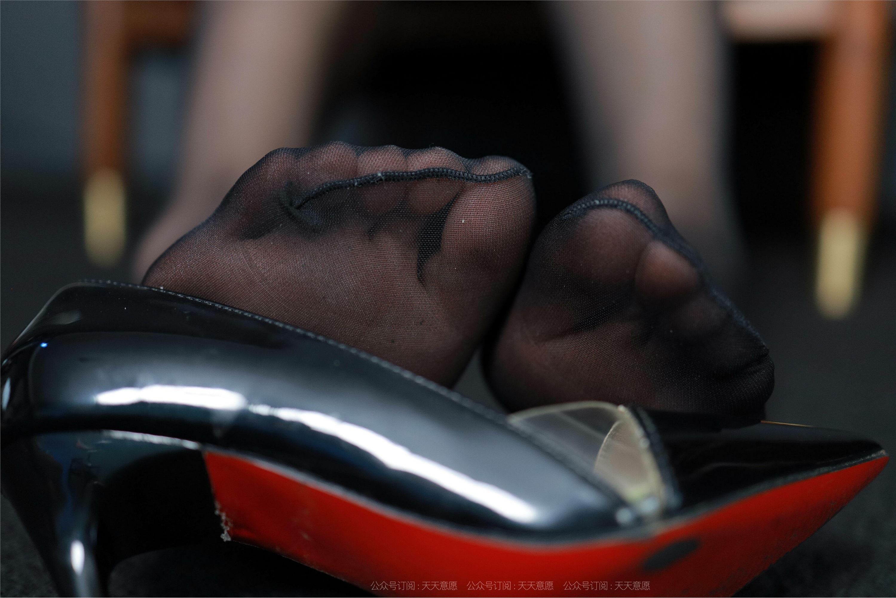 IESS异思趣向  2021.10.19 丝享家952：秋秋《时尚职业装》